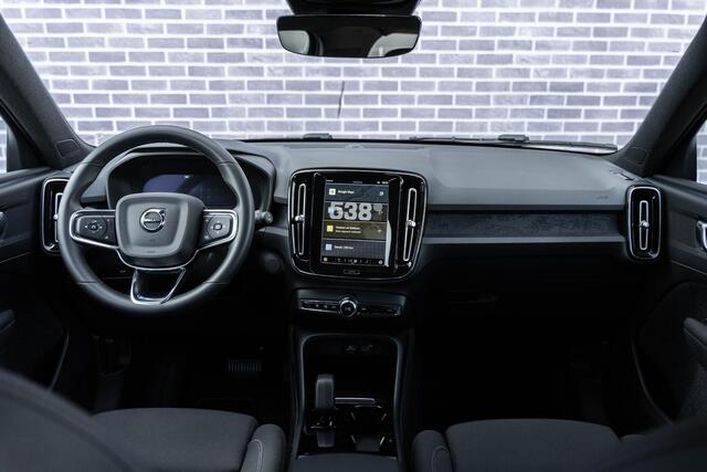Volvo XC40 Extended Range Plus | Stoel/stuurverwarming | Adaptive Cruise | Keyless | Google Maps | Wamtepomp | Standkachel | DAB | Carplay