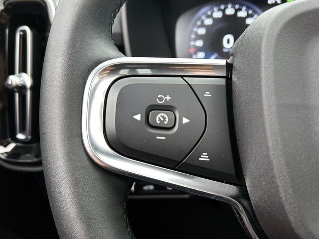 Volvo XC40 1.5 T4 Ultimate Bright | Pilot Assist | Trekhaak | Panoramadak |