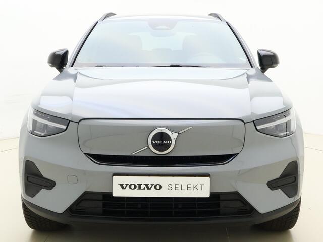 Volvo XC40 Extended Range Business Edition / Adapt. Cruise / BLIS / 360 Camera / Stoel + Stuurw. verwarming / getint glas / 19'' Velgen /