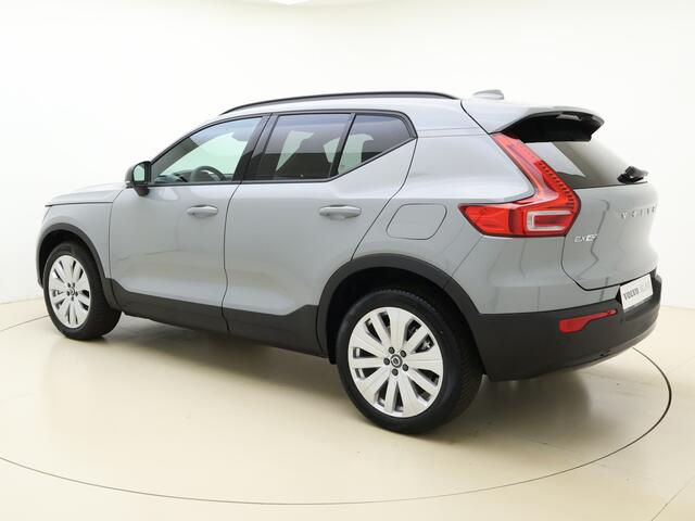 Volvo XC40 Extended Range Business Edition / Adapt. Cruise / BLIS / 360 Camera / Stoel + Stuurw. verwarming / getint glas / 19'' Velgen /