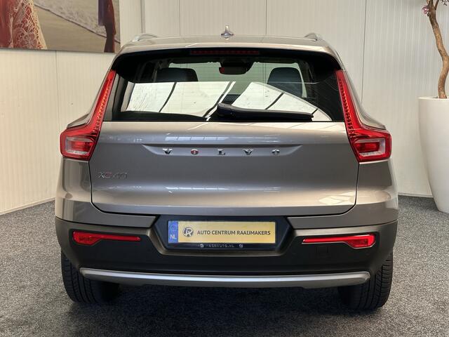 Volvo XC40 1.5 T4 RECHARGE INSCRIPTION LEDER NAVIGATIE STOEL EN STUUR VERWARMING CRUISE CONTROL APPLE CARPLAY/ANDROID RIJSTROOKSENSOREN ACHTERUITRIJCAMERA UITKLAPBARE TREKHAAK ZEER MOOI !! 3010