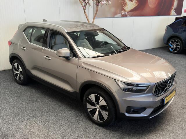 Volvo XC40 1.5 T4 RECHARGE INSCRIPTION LEDER NAVIGATIE STOEL EN STUUR VERWARMING CRUISE CONTROL APPLE CARPLAY/ANDROID RIJSTROOKSENSOREN ACHTERUITRIJCAMERA UITKLAPBARE TREKHAAK ZEER MOOI !! 3010