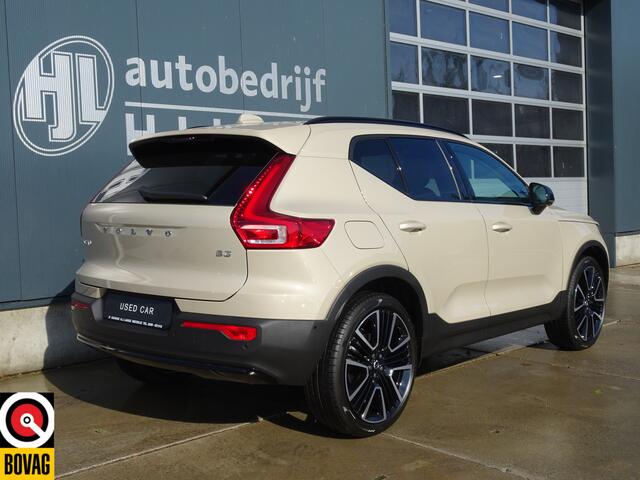 Volvo XC40 2.0 B3 Ultra Dark