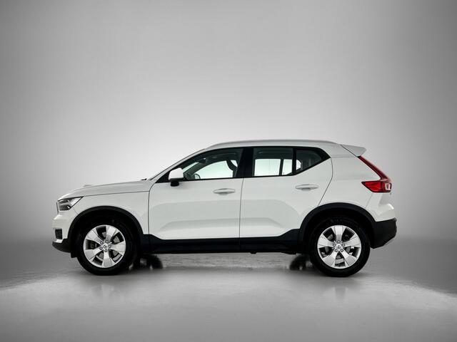 Volvo XC40 2.0 T4 Momentum