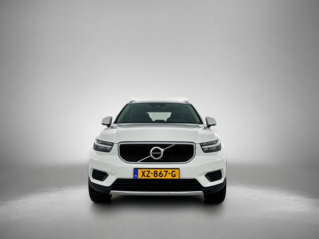 Volvo XC40 2.0 T4 Momentum