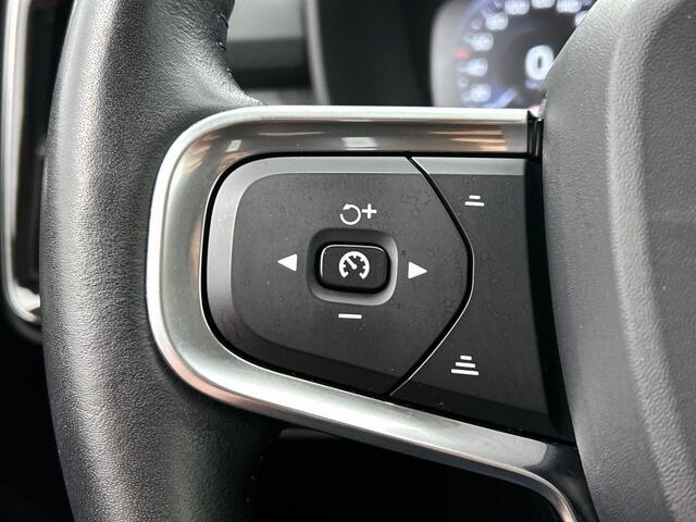 Volvo XC40 2.0 T4 Momentum
