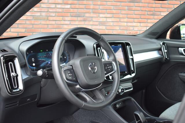 Volvo XC40 B3 177PK Automaat Core | Elektrisch verstelbare voorstoelen | Keyless entry
