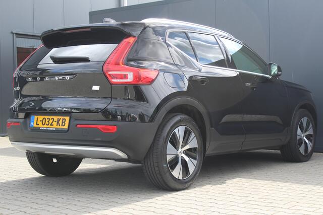 Volvo XC40 1.5 T4 Recharge Inscription Expression | Incl. 12 maanden garantie | Airco | Lichtmetalen velgen | Bluetooth | Climate control | Elektrische kofferklep | DAB | Navigatie