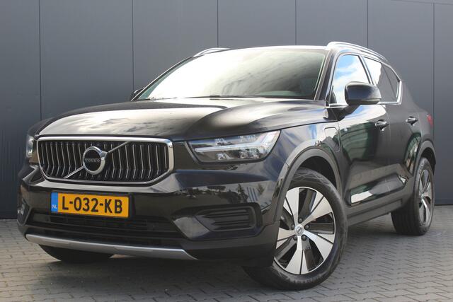 Volvo XC40 1.5 T4 Recharge Inscription Expression | Incl. 12 maanden garantie | Airco | Lichtmetalen velgen | Bluetooth | Climate control | Elektrische kofferklep | DAB | Navigatie