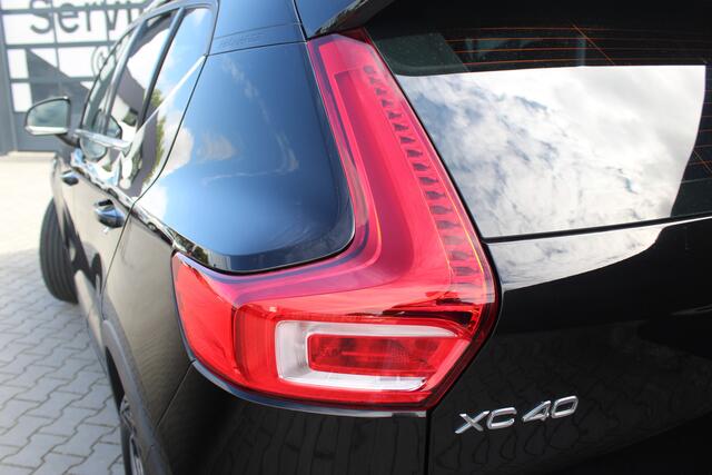 Volvo XC40 1.5 T4 Recharge Inscription Expression | Incl. 12 maanden garantie | Airco | Lichtmetalen velgen | Bluetooth | Climate control | Elektrische kofferklep | DAB | Navigatie