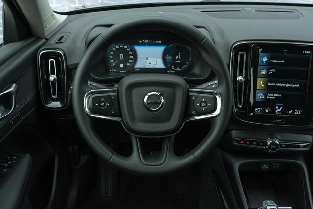 Volvo XC40 1.5 T4 Plug-in hybrid Ultimate Dark | Adaptieve Cruise | Camera | Stoel-/Stuurverwarming | Keyless | Lederen Bekleding | Elek. Stoelen | Memory | Elek. Achterklep | Volvo On Call | 18" LM