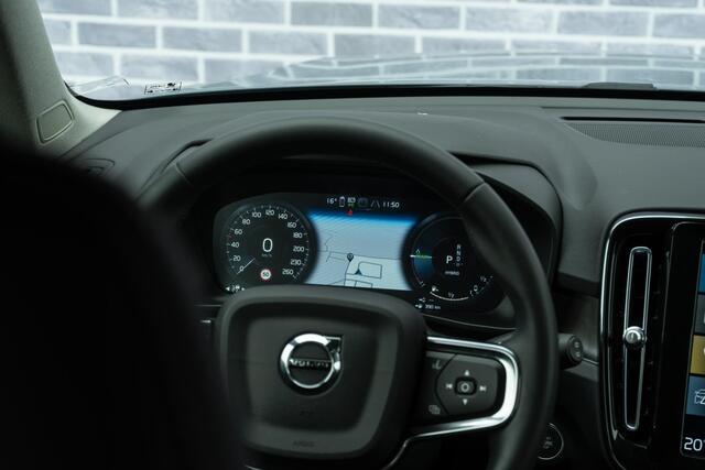 Volvo XC40 1.5 T4 Plug-in hybrid Ultimate Dark | Adaptieve Cruise | Camera | Stoel-/Stuurverwarming | Keyless | Lederen Bekleding | Elek. Stoelen | Memory | Elek. Achterklep | Volvo On Call | 18" LM