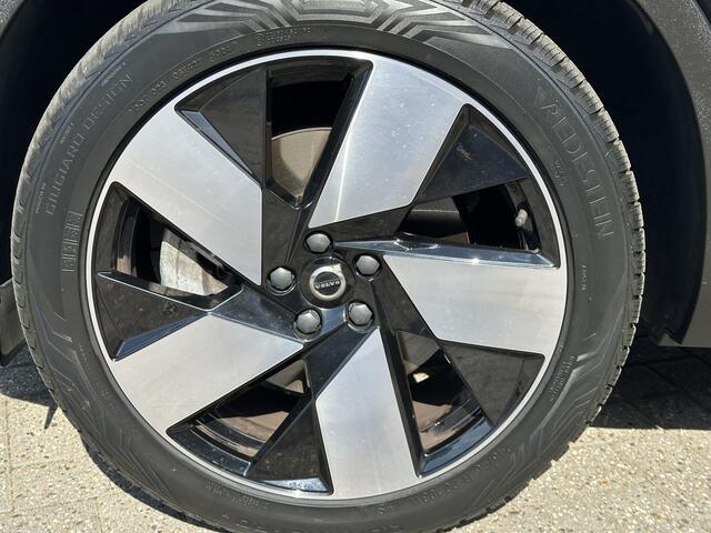 Volvo XC40 1.5 T4 Plug-in hybrid Ultimate Dark Pano-Dak | Leer | Stuurverw. | Harman Kardon