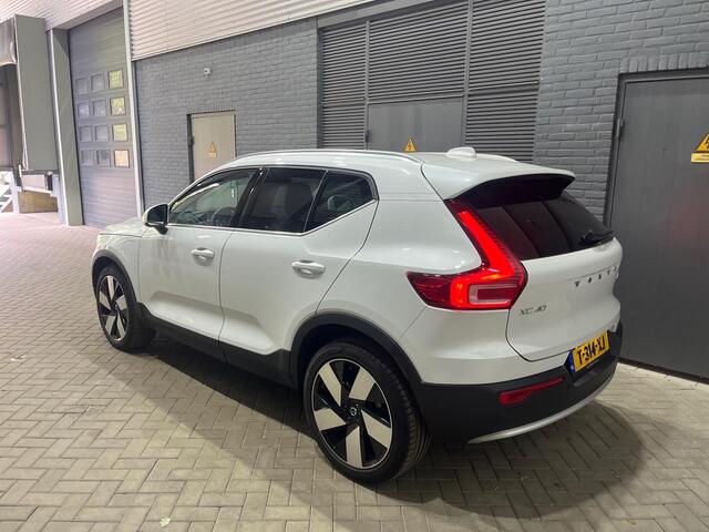 Volvo XC40 T5 Plug-in hybrid Plus Bright | ACC | BLIS | harman/kardon | Stoel+Stuurverwarming | 20 Inch | Getint Glas