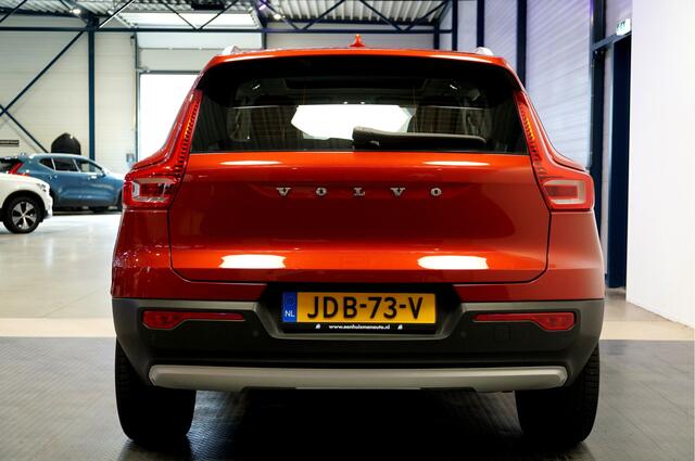 Volvo XC40 1.5 T4 155kW/211pk DCT7 Recharge Inscription PANORAMADAK + HARMAN/KARDON + LEER + ADAPT.CRUISE + BLIS + PILOT ASSIST + NAVI SENSUS + LANE ASSIST + MEMORY STOEL + 360 CAMERA + PARKSENSOREN + 19" LM-VELGEN!!