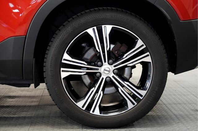Volvo XC40 1.5 T4 155kW/211pk DCT7 Recharge Inscription PANORAMADAK + HARMAN/KARDON + LEER + ADAPT.CRUISE + BLIS + PILOT ASSIST + NAVI SENSUS + LANE ASSIST + MEMORY STOEL + 360 CAMERA + PARKSENSOREN + 19" LM-VELGEN!!