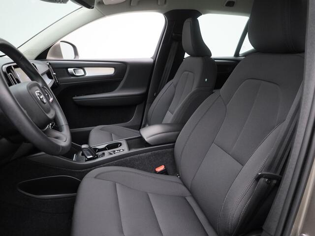 Volvo XC40 1.5 T4 Recharge Inscription Expression | CAMERA | STOELVERWARMING | TREKHAAK