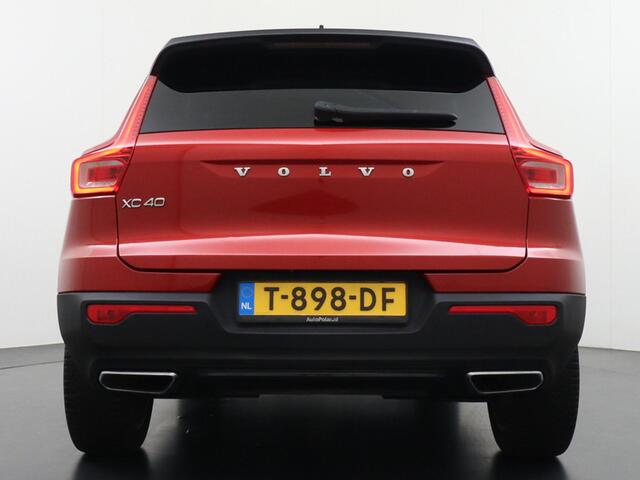 Volvo XC40 1.5 T3 R-Design Panoramadak/Trekhaak/360Camera etc.