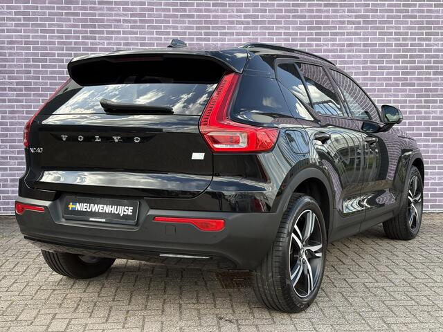 Volvo XC40 1.5 T5 Recharge R-Design | Blis | Adaptieve cruise controle | 360° Camera | Panorama Schuifdak | Harman/Kardon | Nubuck | 19" velgen | Blis | verwarmde voorstoelen en stuurwiel | On Call |