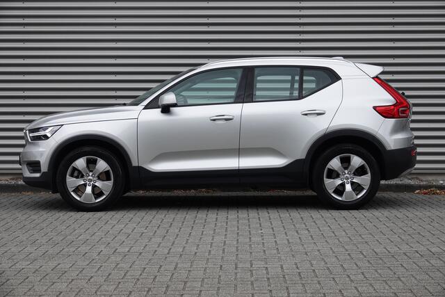Volvo XC40 2.0 T4 Momentum | Trekhaak | ACC | Carplay | Camera |