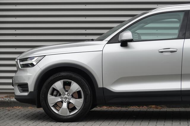 Volvo XC40 2.0 T4 Momentum | Trekhaak | ACC | Carplay | Camera |