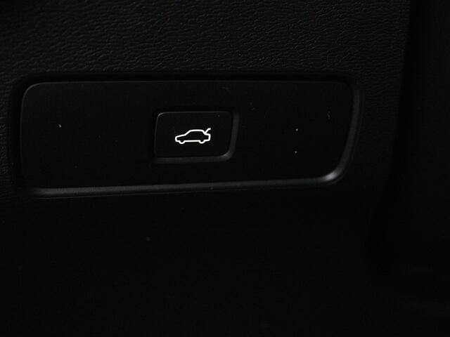 Volvo XC40 Recharge Ultimate 70 kWh | Origineel NL | Panoramadak | BTW Verrekenbaar |