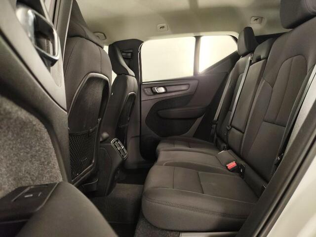 Volvo XC40 1.5 T2 Momentum Business | Stoel- / Stuurverwarming | Adaptive Cruise Control | DAB | Volvo On Call |