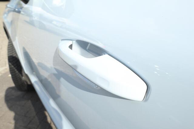 Volvo XC40 Single Motor Extended Range Ultimate 82 kWh | Trekhaak |