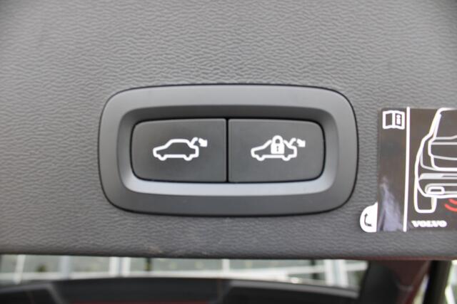 Volvo XC40 T5 Recharge Business Pro | 360 Camera | Schuif/kanteldak | Verw. Stoel & Stuurwiel | BLIS