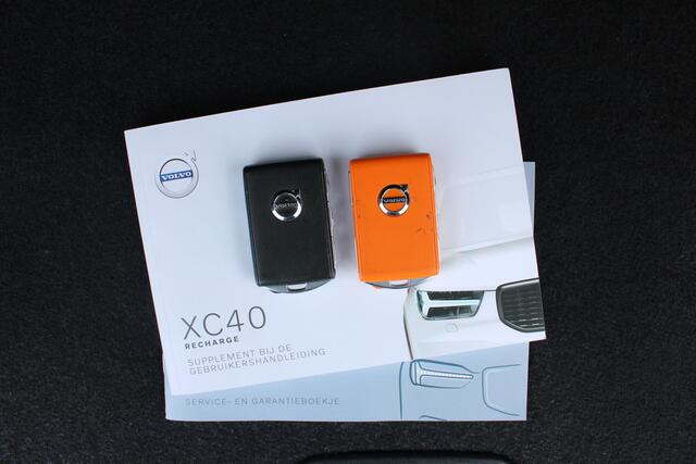 Volvo XC40 T5 Recharge Business Pro | 360 Camera | Schuif/kanteldak | Verw. Stoel & Stuurwiel | BLIS
