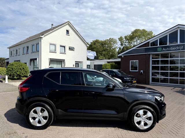 Volvo XC40 1.5 T3 Momentum Pro Panoramadak, Trekhaak, Camera