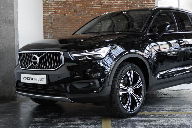 Volvo XC40 T5 Recharge Inscription Expression | Wegklapbare trekhaak | Adaptive cruise control | Stoelverwarming | Parkeersensoren voor + achter | Parkeercamera | 19'' lichtmetalen velgen | 4 Seizoenenbanden | Alarm klasse 3 | Stuurwielverwarming | Volvo on Call