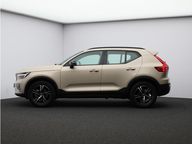 Volvo XC40 2.0 B4 Plus Dark / Trekhaak / Harman Kardon / Elektrische Stoelen / Stoel+Stuurverwarming / Adaptive Cruise / Pilot Assist /