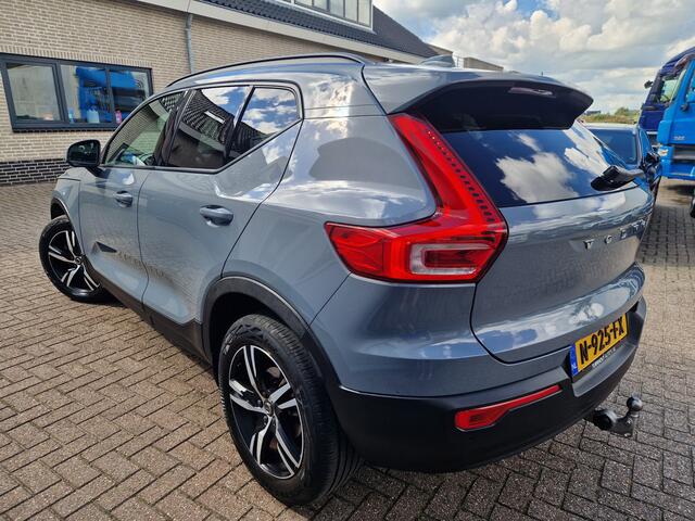 Volvo XC40 1.5 T2 Momentum Core Camera | Elektr. trekhaak | NL auto