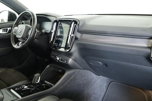 Volvo XC40 2.0 T5 AWD R-Design Intro Edition / Opendak / Pilot assist / HK / CarPlay / Trekhaak