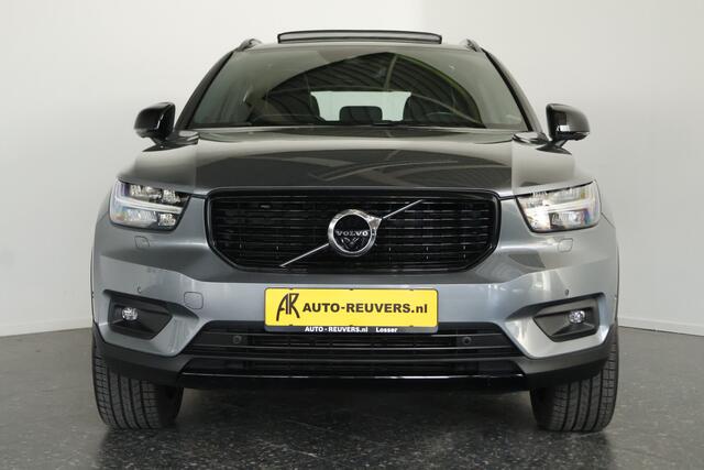 Volvo XC40 2.0 T5 AWD R-Design Intro Edition / Opendak / Pilot assist / HK / CarPlay / Trekhaak