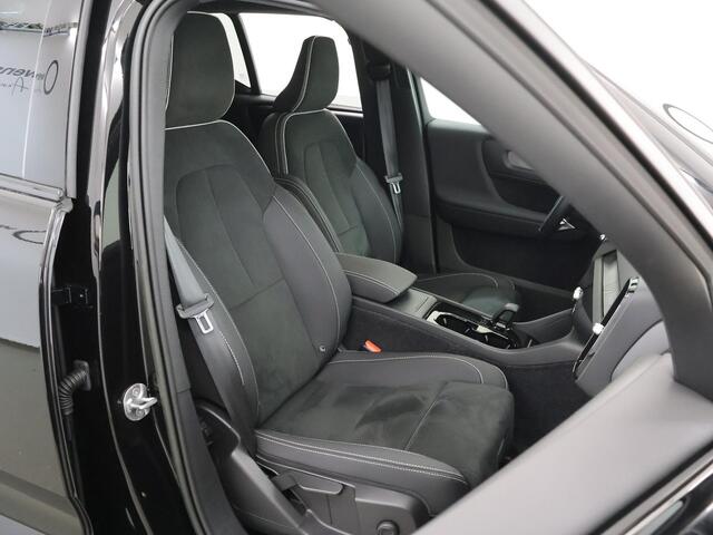 Volvo XC40 Recharge Plus 70 kWh | Cruise Control Adaptief | Parkeercamera | Navigatie | Elektr. Achterklep |