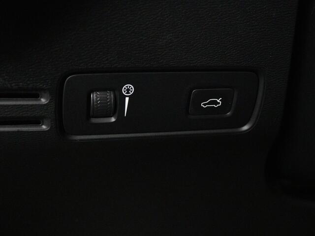 Volvo XC40 Recharge P8 AWD R-Design | Panoramadak | Harman Kardon | 360 Camera | BTW | Nederlandse Auto | NAP |