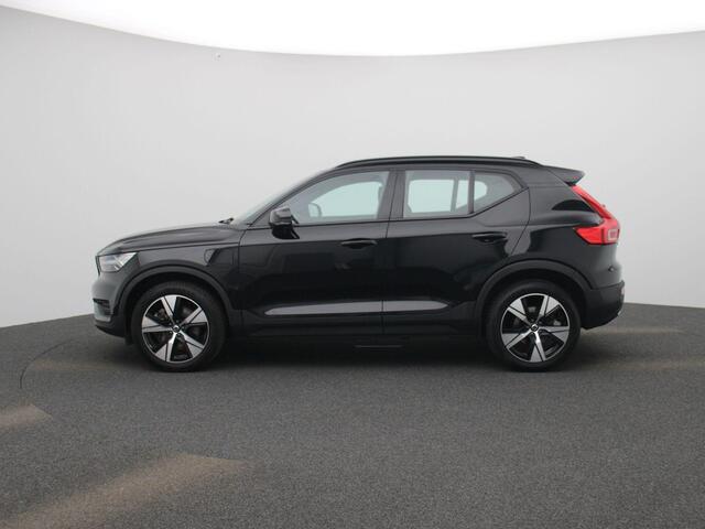 Volvo XC40 T5 Recharge R-Design | Achteruitrij Camera | Cruise Controle | Apple Carplay / Android Auto | Stoel + Stuur Verwarming |