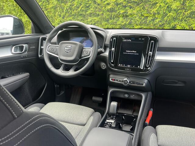 Volvo XC40 2.0 B4 Plus Dark
