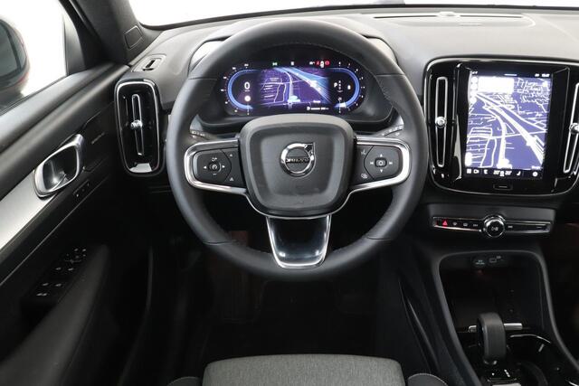 Volvo XC40 B4 (M-HYBRID) PLUS DARK -CAMERA|ADAP.CRUISE|VERW.VOORRUIT|TREKHAAK