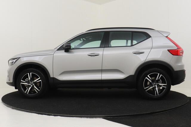 Volvo XC40 B4 (M-HYBRID) PLUS DARK -CAMERA|ADAP.CRUISE|VERW.VOORRUIT|TREKHAAK