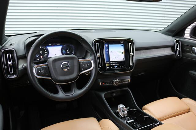 Volvo XC40 1.5 T5 Recharge Inscription (Panoramadak Sportleder/Memory Carplay Navi/360Camera HarmanKardon ACC Keyless Full-Led 19InchLMV PrivacyGlass)