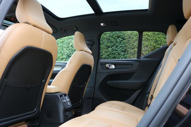 Volvo XC40 1.5 T5 Recharge Inscription (Panoramadak Sportleder/Memory Carplay Navi/360Camera HarmanKardon ACC Keyless Full-Led 19InchLMV PrivacyGlass)