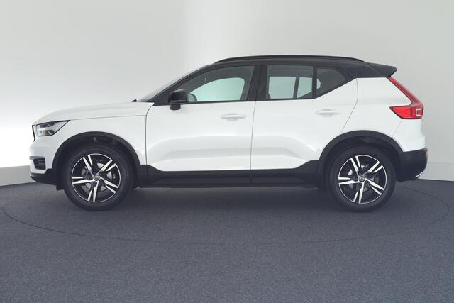Volvo XC40 1.5 T3 163pk R-Design Trekhaak Camera Navigatie LED