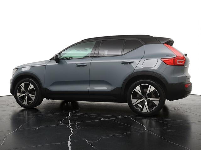 Volvo XC40 Recharge P8 AWD R-Design 408pk (SOH 90,6%) - Navigatie - Camera - 19 inch LM velgen - Stoel- en stuurverwarming - Wegklapbare trekhaak - 12 maanden garantie