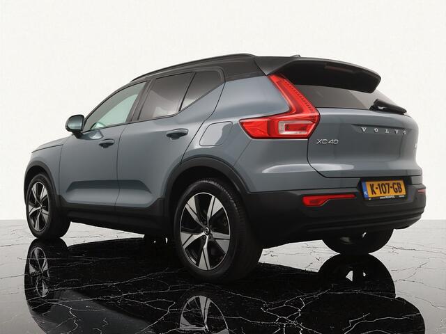 Volvo XC40 Recharge P8 AWD R-Design 408pk (SOH 90,6%) - Navigatie - Camera - 19 inch LM velgen - Stoel- en stuurverwarming - Wegklapbare trekhaak - 12 maanden garantie