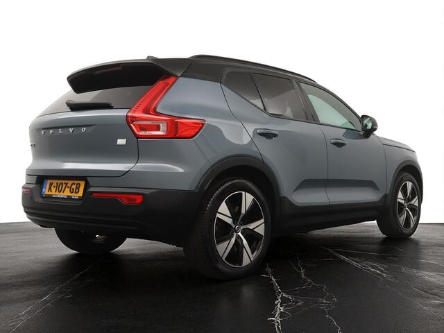 Volvo XC40 Recharge P8 AWD R-Design 408pk (SOH 90,6%) - Navigatie - Camera - 19 inch LM velgen - Stoel- en stuurverwarming - Wegklapbare trekhaak - 12 maanden garantie