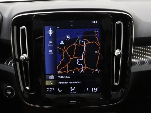 Volvo XC40 T5 262pk Recharge R-Design / 20'' / Styling kit / 360 Camera / Full-LED / Panoramadak / El. Trekhaak / El. Stoelen / Harman&Kardon / ACC / BLIS / Alarm 3 / DAB /
