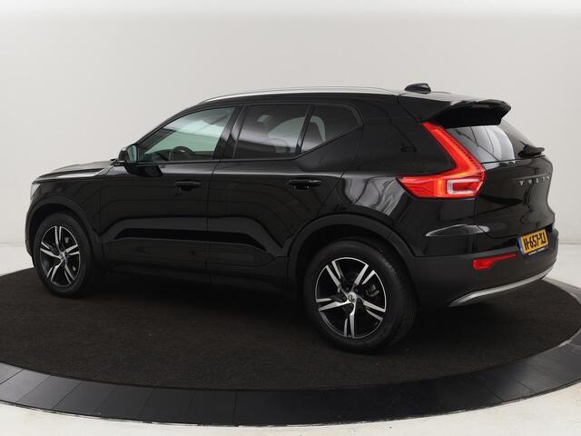 Volvo XC40 1.5 T3 Momentum Pro | Automaat | Trekhaak | Adaptive Cruise | Stoelverwarming | Carplay | Navigatie | Camera | Climate control | LED
